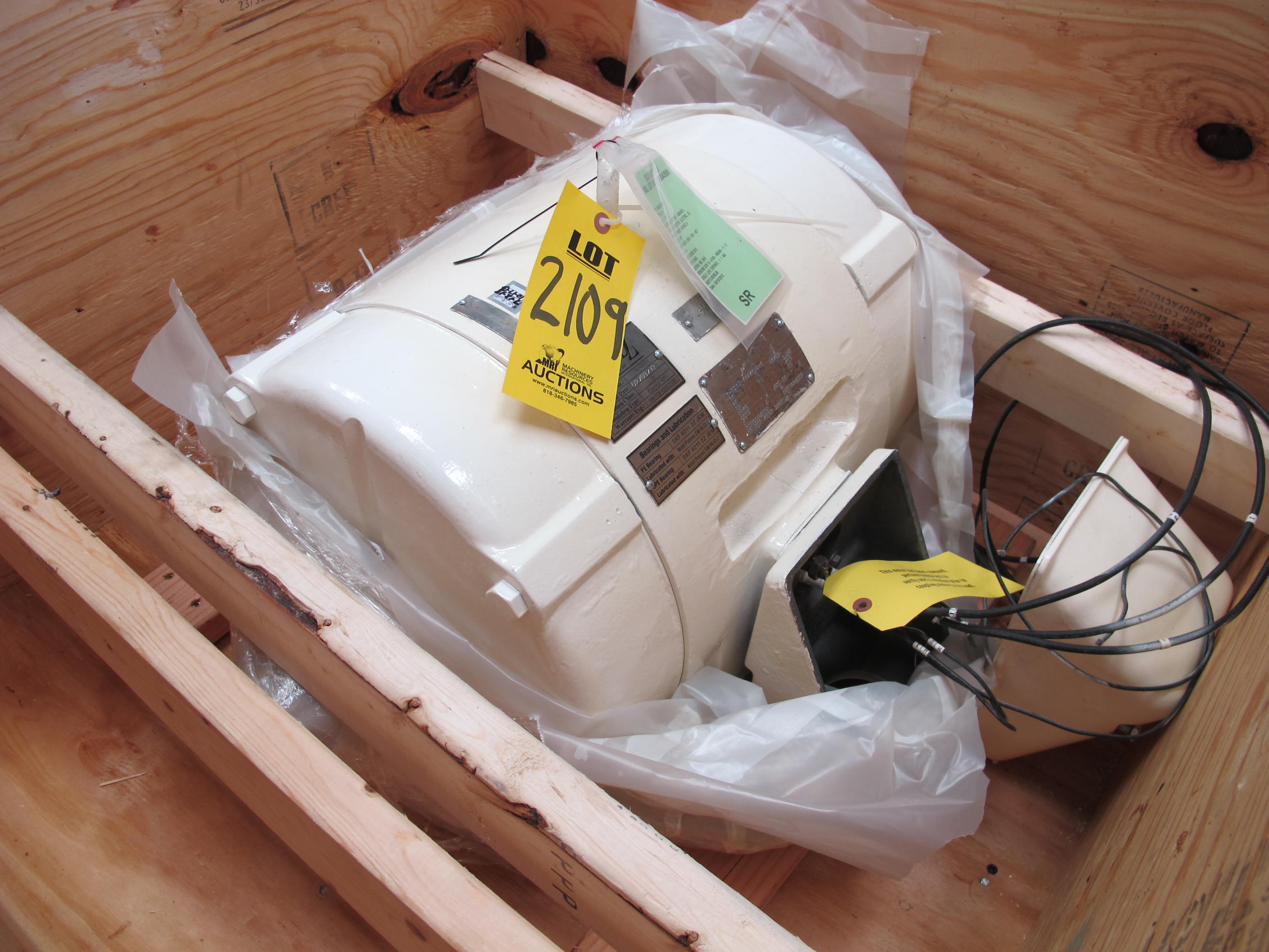 MOTOR, ELECTRIC TYPE, 25 HORSEPOWER, 460VAC 3 PHASE 60HZ ELEC RATING, 324TS FRAME. FOR BORIC ACID MAKEUP PUMPS, SERIAL NOS. N749B477-1-2 & N749B478-1-2 0.12KW, 480V SPACE HEATER, PART # 51-809-531-427 (W-44) LOADING & HANDLING FEE $15-